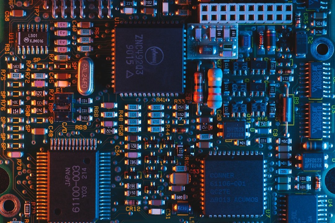 GPU HBM 메모리와 KV 캐시 운영을 상징하는 컴퓨팅 개념 이미지